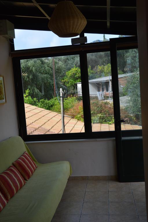 Akis Apartments Palaiokastritsa Esterno foto