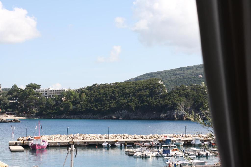 Akis Apartments Palaiokastritsa Esterno foto